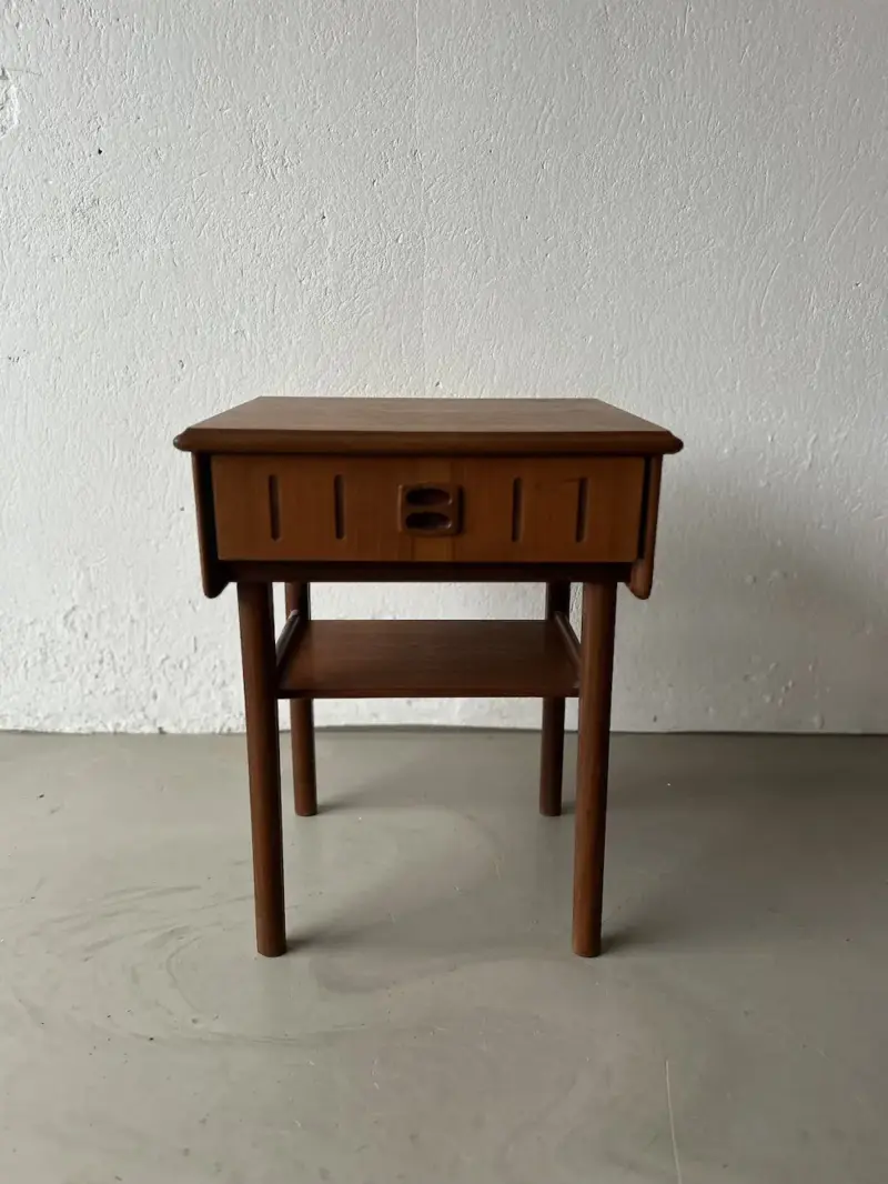 Tekk nátt/hliðar- borð - Image 4