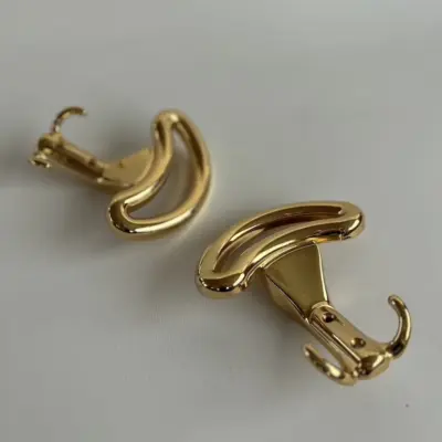 Brass snagar