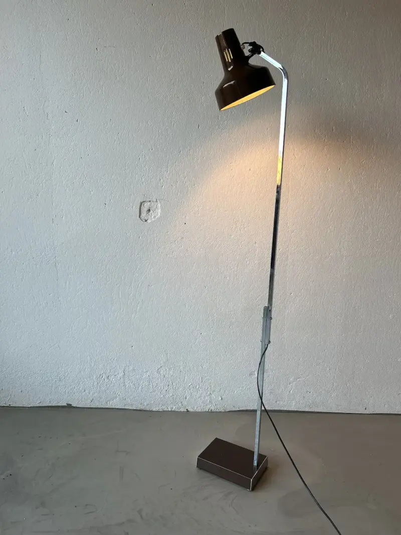 Brúnn gólflampi - Jac Jacobsen - Image 6