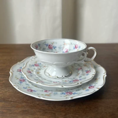 Dora - Weimar Porcelain
