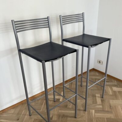 Háir barstólar frá Ligne Roset