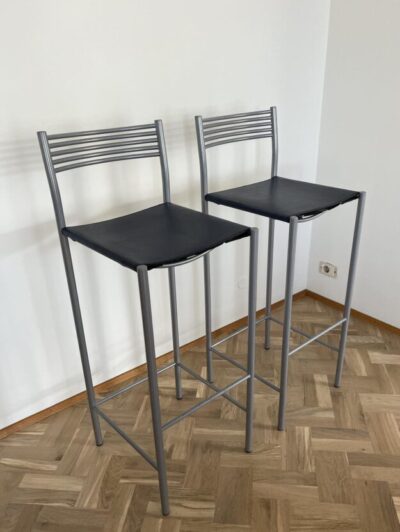 Háir barstólar frá Ligne Roset