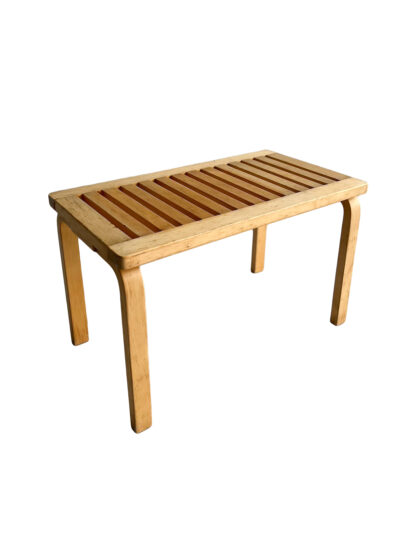 Bekkur 153B - Alvar Aalto