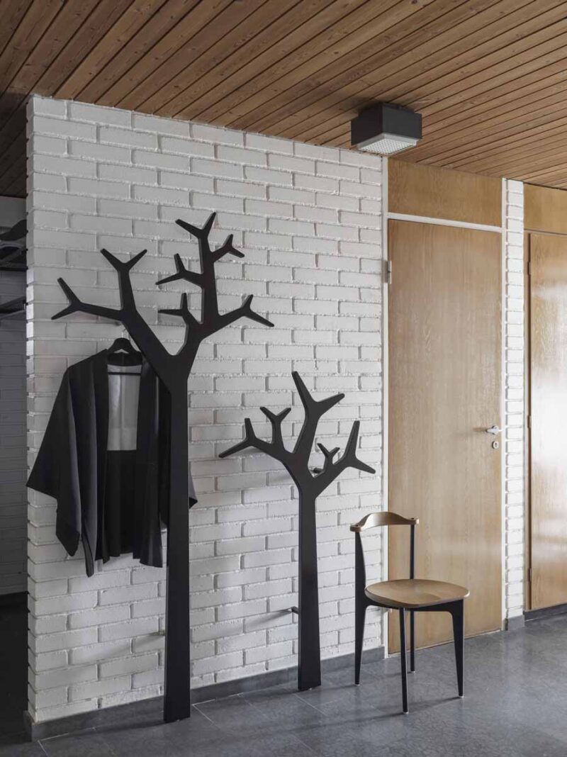 Tree Coat Wall – Katrín Ólina/Michael Young. - Image 3