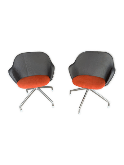 Iuta snúningsstólar