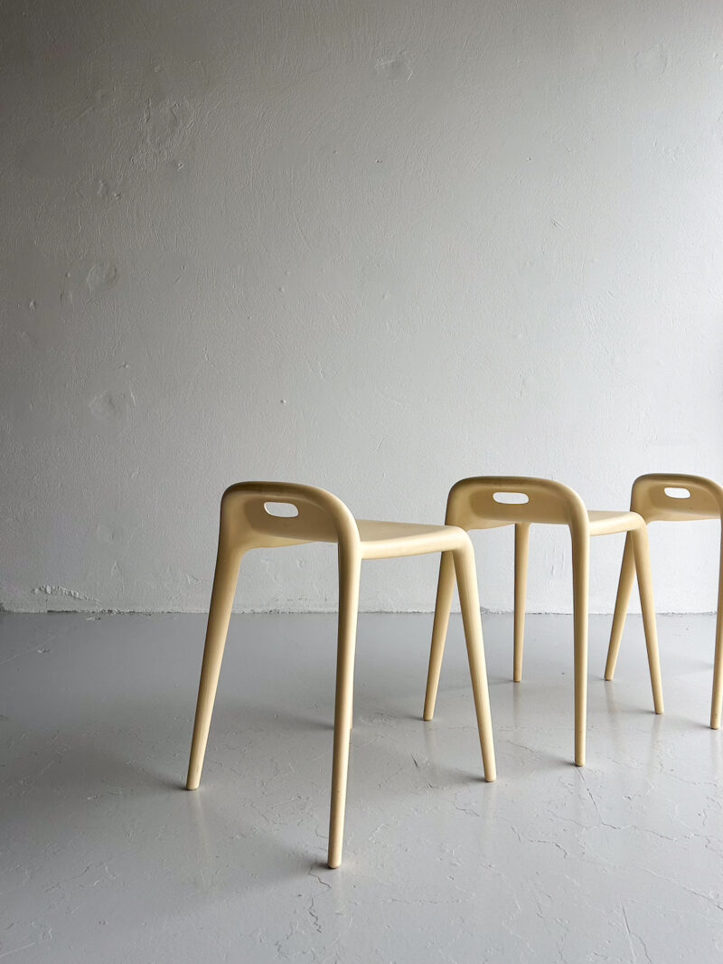 Yuyu Stool - Stefano Giovannoni for Magis (4 saman) - Image 4