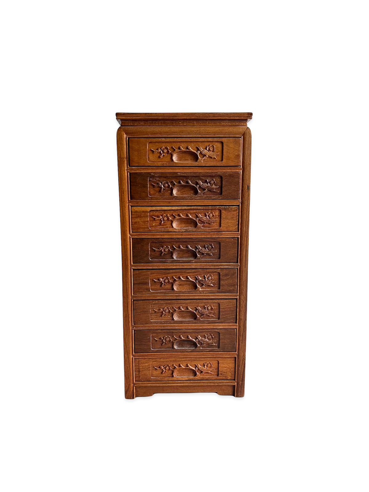 Skartgripahirsla útskorin