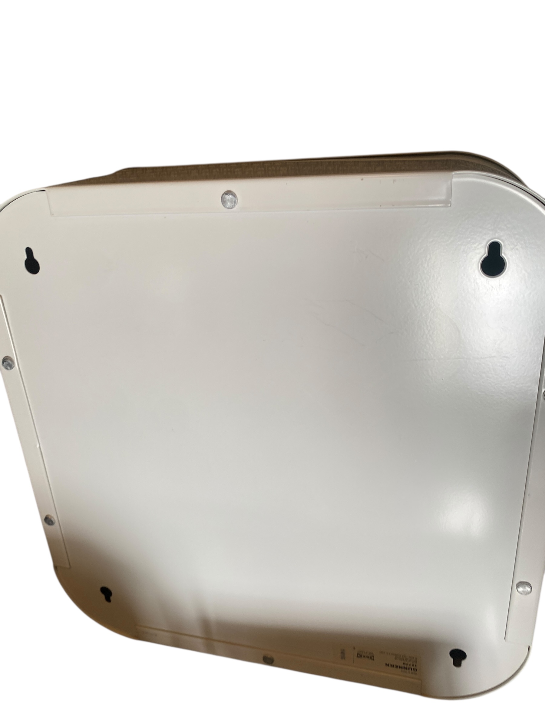 Ikea Gunnern lyfjaskápur læstur - Image 4