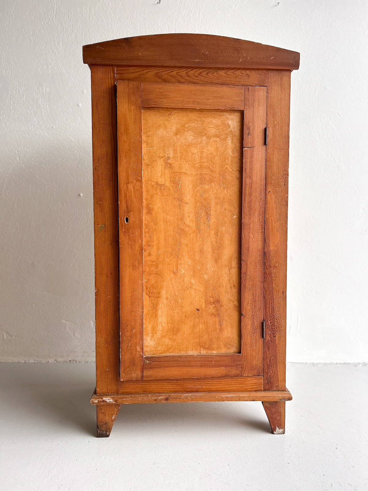 Vintage skápur - Image 2