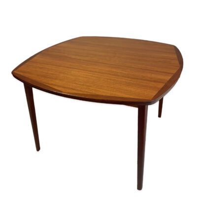 Tekk borðstofuborð