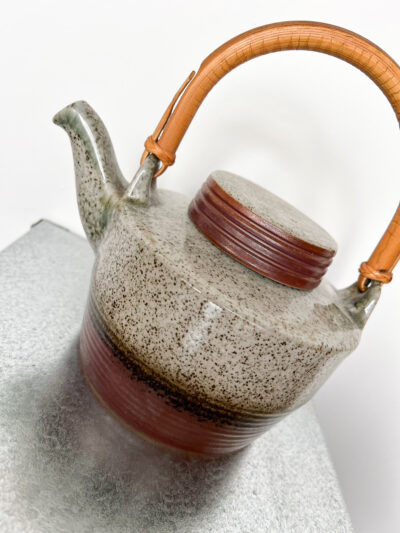 Portland teketill - Purbeck Pottery